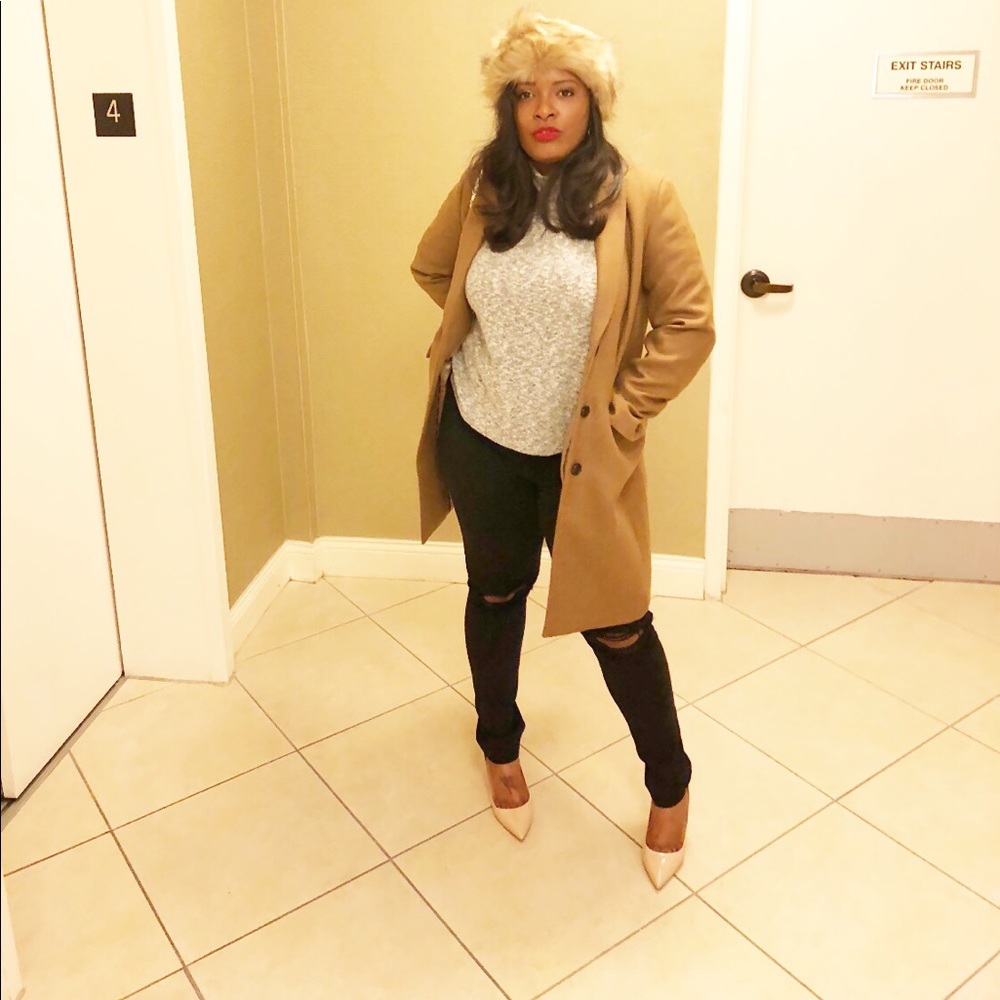 Meet your Posher, Timara